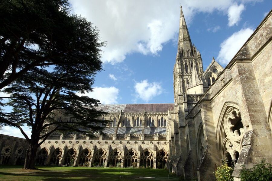 From London: Stonehenge, Windsor and Salisbury Guided Tour - Practical Tips to Make the Day Feel Easier