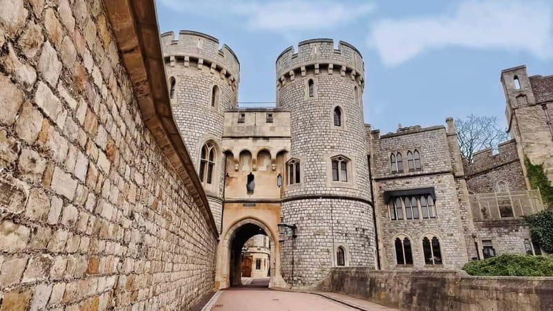 From London: Stonehenge & Windsor Castle Tour with Tickets - Why this Stonehenge and Windsor combo works from London
