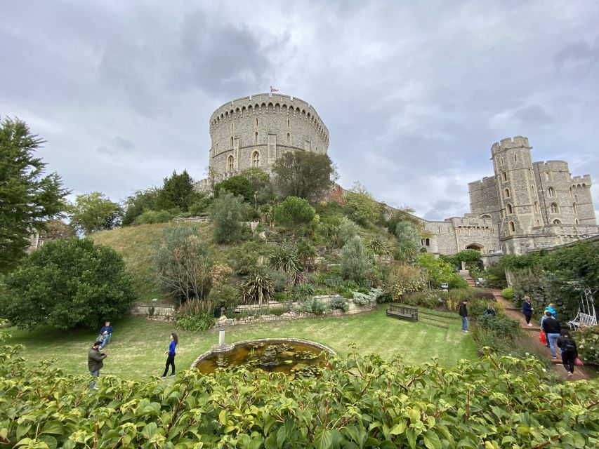 From London: Windsor Castle & Stonehenge Private Day Trip - Windsor Castle: State Apartments and Chapel Time You Can Manage