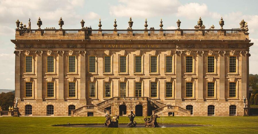 From Manchester: Chatsworth and the Peak District Tour - Buxton spa-town stroll: gardens, architecture, and an easy warm-up