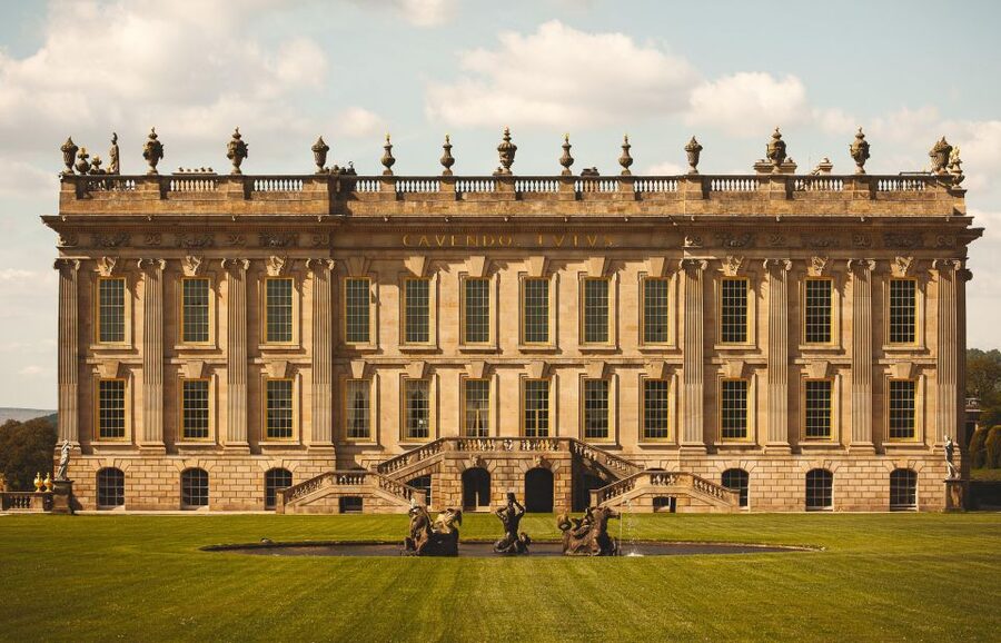 From Manchester: Chatsworth and the Peak District Tour - Getting on the 16-seat Mercedes mini-coach without the headache