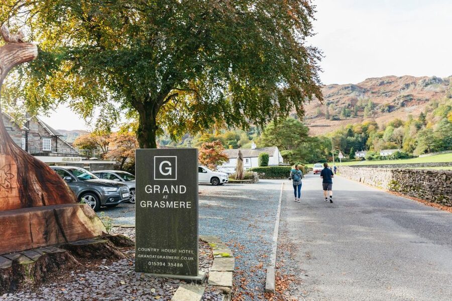 From Manchester: Lake District Bus Tour & Windermere Cruise - Who Should Book This (and Who Might Prefer Something Else)