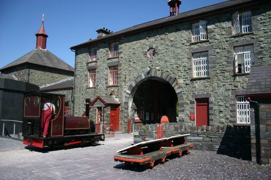 From Manchester: North Wales and Caernarfon Castle Day Trip - Should you book this Manchester to North Wales day trip?