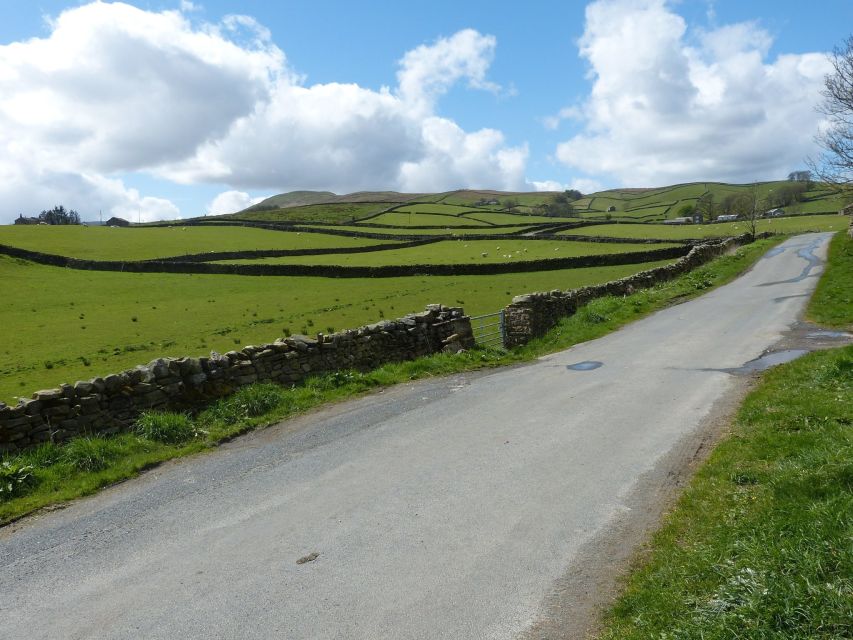 From York: Full-Day Yorkshire Dales Tour - Bolton Castle and Mary Queen of Scots: the dramatic first big view