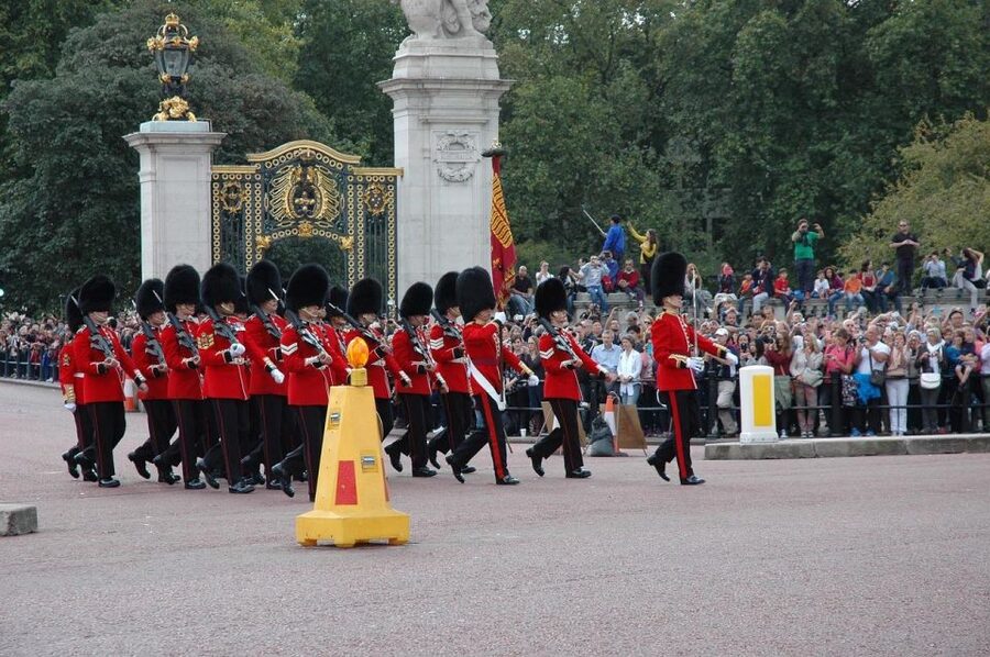 Full Day London Private Tour Including London Pass - Tower of London: fortress scale, Yeoman Warders, and included entry