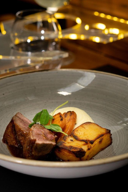 Gastronomic 6-course fine-dining dinner on Luxury London Bus - Value check: why $242 can feel fair for a London food-and-sights night