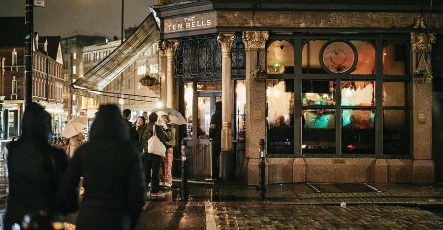 German Language : Original Jack the Ripper Tour - Ten Bells, Spitalfields Market, and the neighborhood’s “evidence stops”