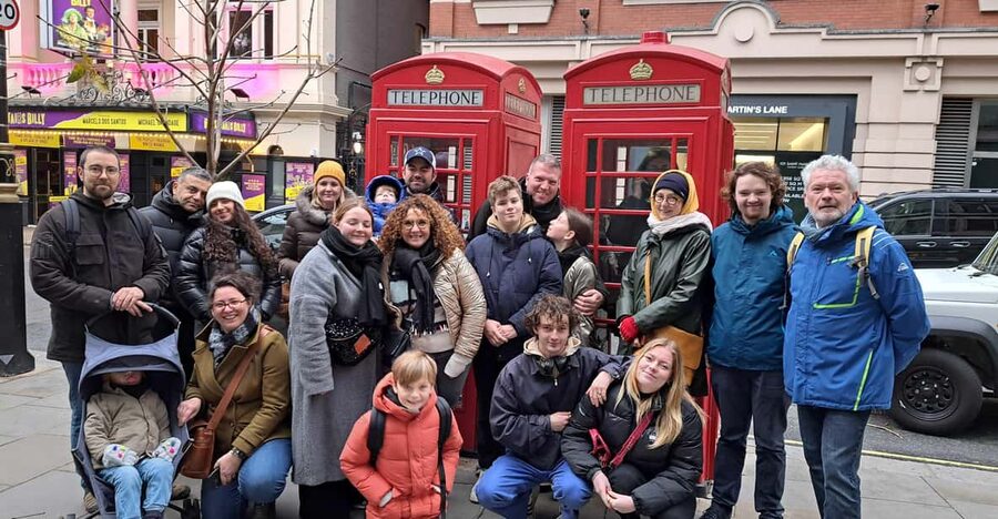 German London : The Ultimate Walking tour - Burlington Arcade to Piccadilly Circus: shopping glamour and street energy