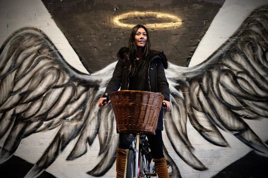 Gin Safari: Boozy London History on Two Wheels - The route: Southwark Bridge to Tower Bridge, with river views and London grit