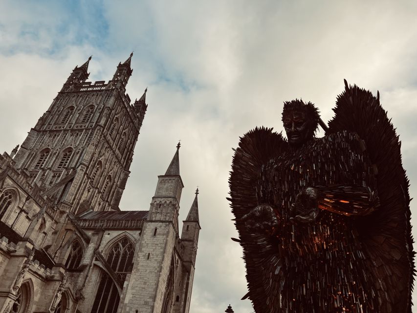 Gloucester: Ghost-Themed Guided Walking Tour - What to wear and pack for a rain or shine walk