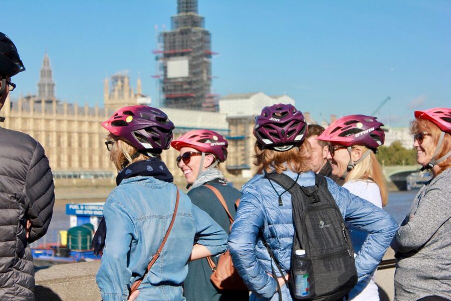 Grand London Half-Day Bicycle Tour - Buckingham Palace and the Changing of the Guard Moment