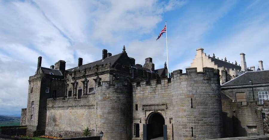 Greenock: Shore Excursion to Stirling Castle and Loch Lomond - Stirling Castle and the walls that protected Mary Queen of Scots
