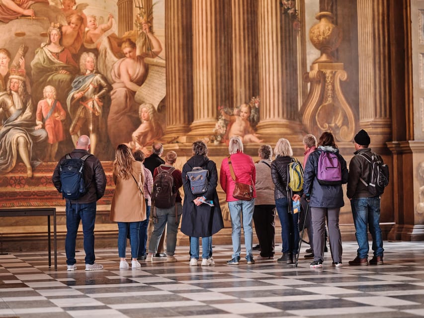 Greenwich: Painted Hall Entry and Old Royal Naval College - Entering the Painted Hall with the 7-language audio guide