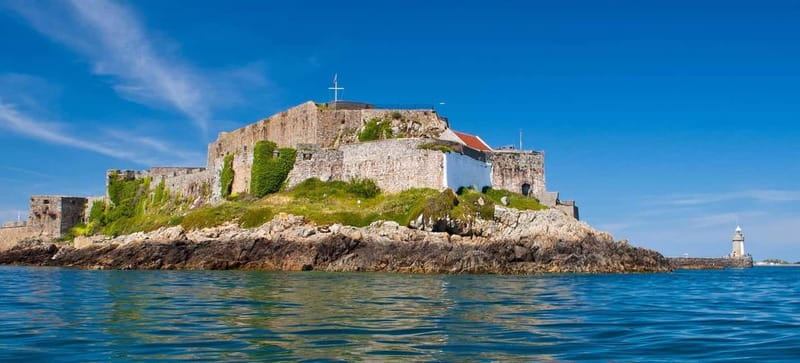 Guernsey: Half-Day Island Shore Excursion Tour - The west-coast drive: Cobo Bay, Pembroke Bay, and coastal variety