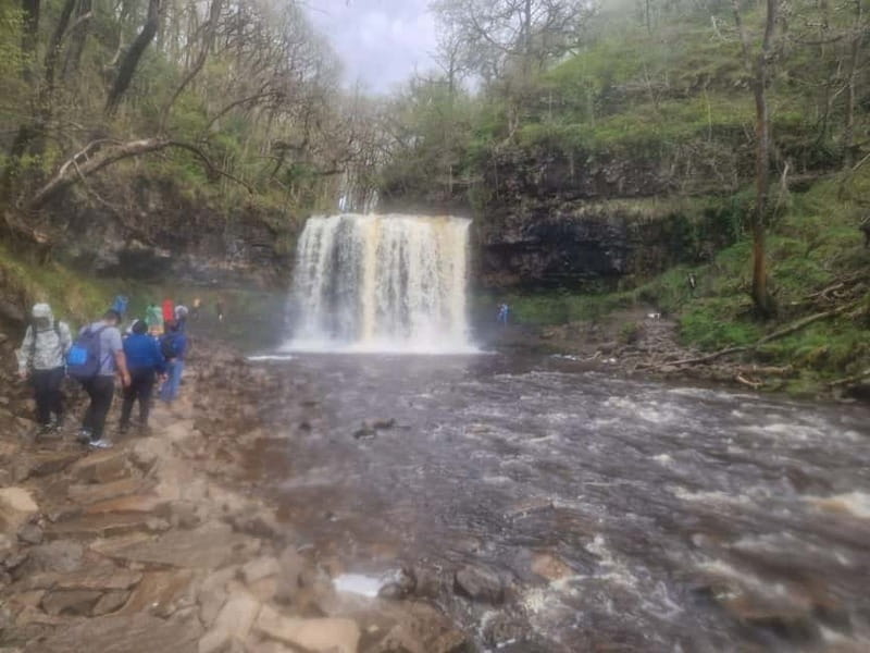 Guided Breacon Beacons 4 waterfalls in day hike from Cardiff - Key things that make this four-waterfall hike worth your time
