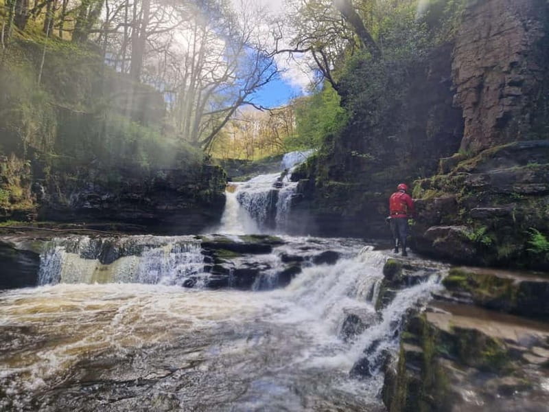 Guided Breacon Beacons 4 waterfalls in day hike from Cardiff - Pace, fitness, and what muddy, stepped terrain really means