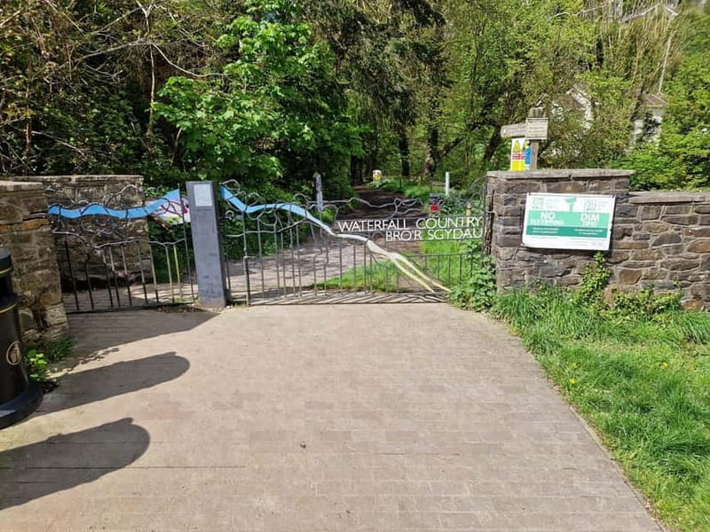 Guided Breacon Beacons 4 waterfalls in day hike from Cardiff - Price and value: is $121 a good deal for four waterfalls from Cardiff?