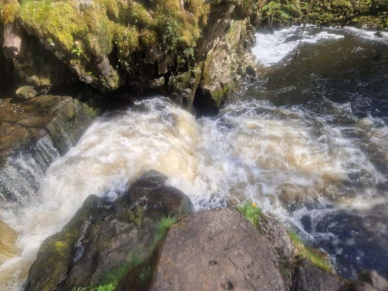 Guided Breacon Beacons 4 waterfalls in day hike from Cardiff - Cobblers’ Bridge warming up: where the scenery starts doing the work