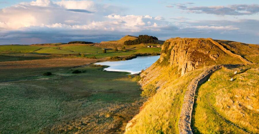Hadrian's Wall & Roman Britain 1-Day Tour from Edinburgh - Vindolanda: where Roman life shows up in shoes, pottery, and more