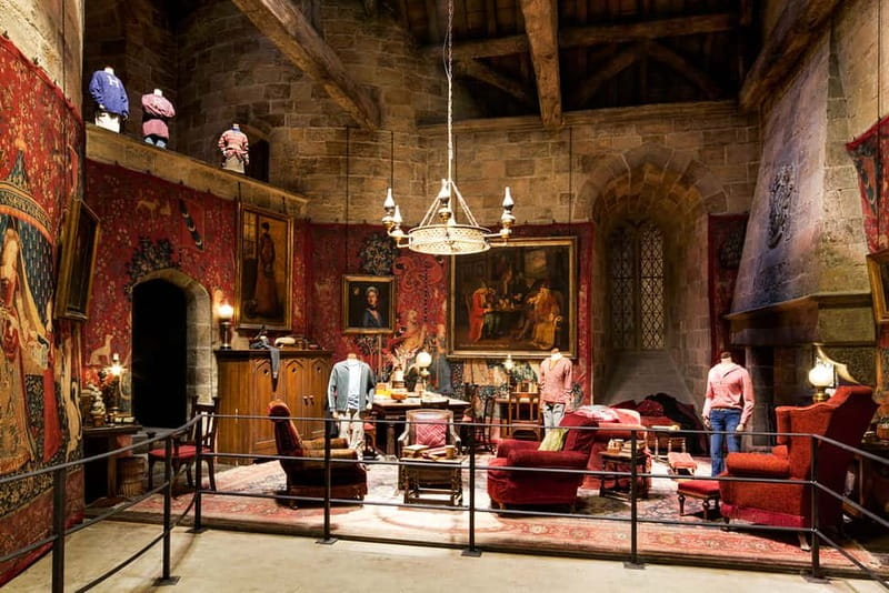 Harry Potter Studios & Private Transfer from Central London - Warner Bros. Studio Tour London: Diagon Alley Up Close
