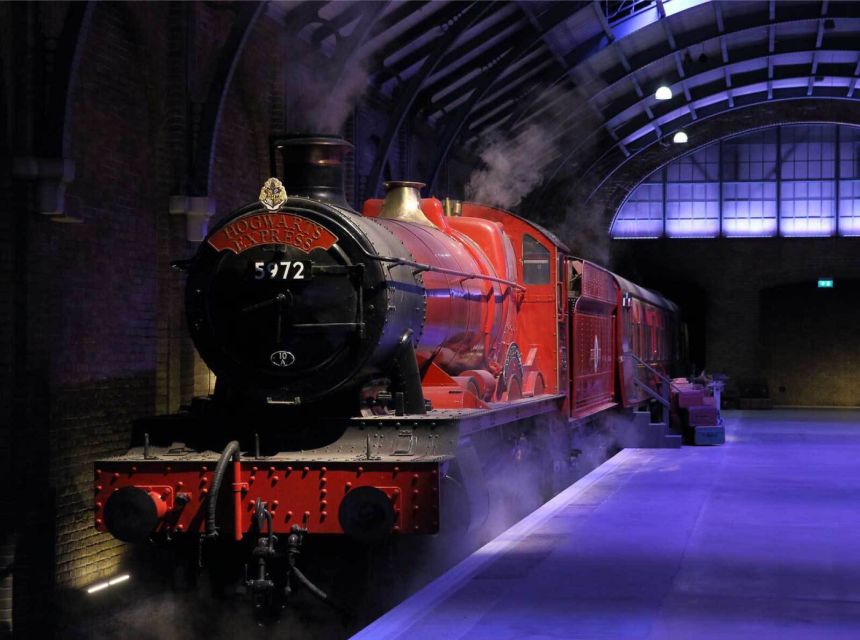 Harry Potter: Warner Bros. Studio Tour from King's Cross - Platform 9 3/4 and Hogwarts Express: the closest you can get