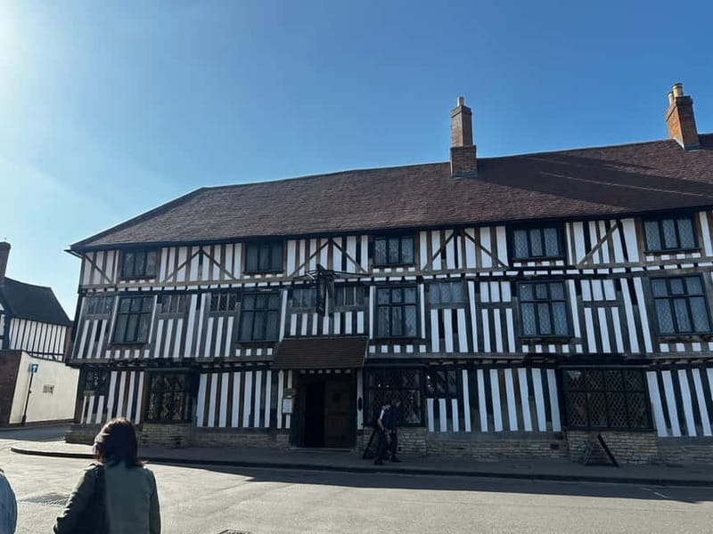 Historic Walk Around Stratford Upon Avon - Tustin’s Tours - Roman Stratford to Shakespeare’s era: why the guide connects the streets