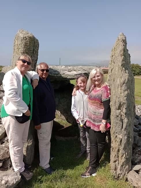 Holyhead: Anglesey Highlights Shore Excursion - Beaumaris for Castle Time or Coastline and Shops