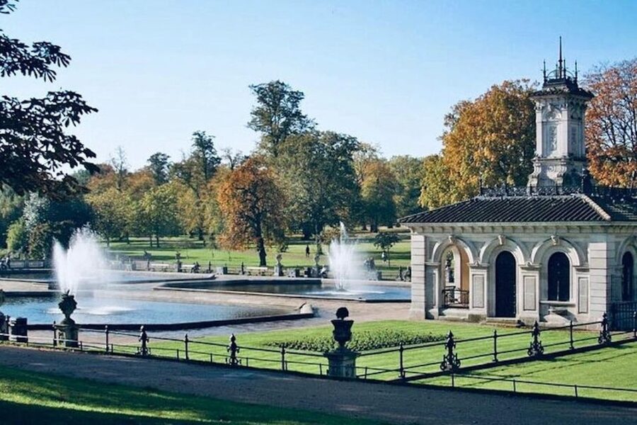 Iconic London Running Tour - St James’s Park and the Houses of Parliament: your best “wow” photo set