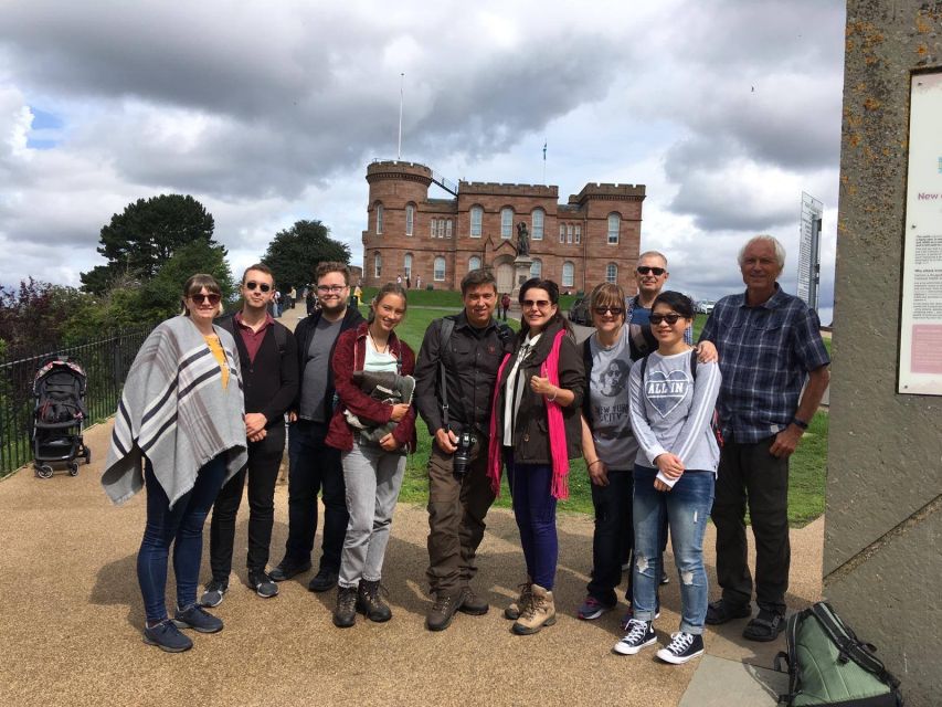 Inverness: Guided Walking Tour with a Local - Inverness Castle and the story behind a royal-looking skyline