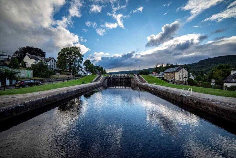 Inverness: Loch Ness Experience 1-Day Tour - Invermoriston, the bridge stop, and the salmon-leaping possibility