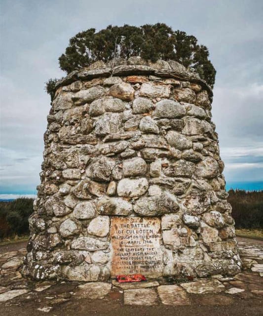 Inverness: Outlander Tour with Whisky Tasting - Clava Cairns and Standing Stones: Reverence for the Dead