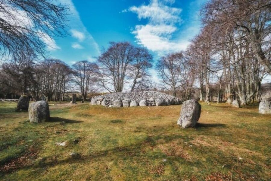 Inverness: Outlander Tour with Whisky Tasting - Culloden Clootie Well: Old Traditions You Can Still See