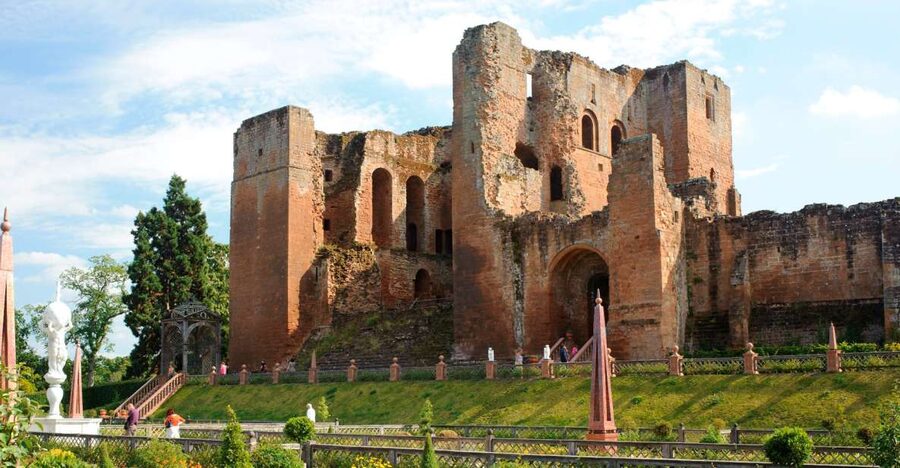 Kenilworth Castle and Elizabethan Garden Entry Ticket - Seasonal Extras: When Events Add Extra Magic