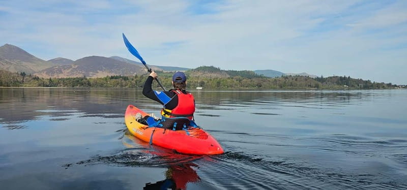 Keswick: Guided Kayaking on Derwentwater Lake - Derwentwater Lake kayaking in Keswick: the pacing of a 3-hour lesson
