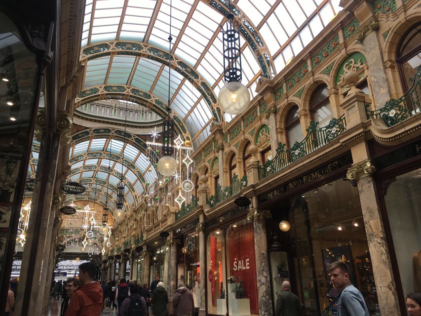 Leeds: 2-Hour Highlights Walking Tour - The wool-to-engineering story: why it is more than a nice anecdote