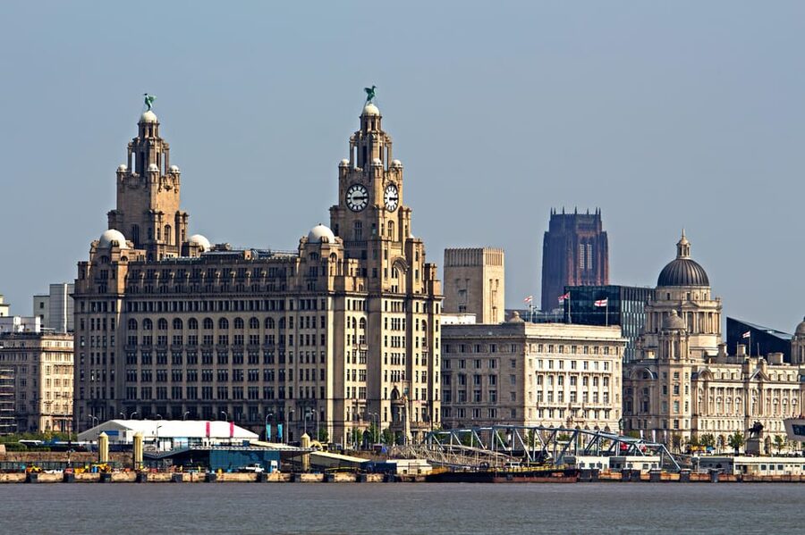 Liverpool: A Walk Through Time: Full History Walking Tour - Town Hall, Queen Victoria Monument, and Castle Street: architectural clues you will start spotting