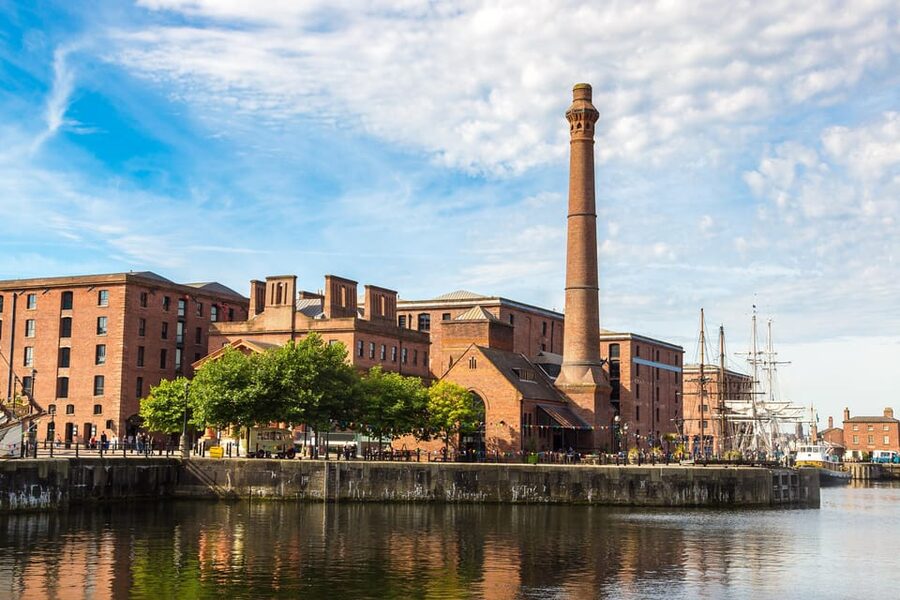 Liverpool: A Walk Through Time: Full History Walking Tour - The practical side: timing, walking pace, and what to wear