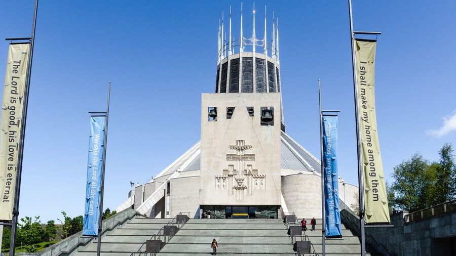 Liverpool: Best of Liverpool Sightseeing Private Taxi Tour - Taxi talk and the origins of the Scouse accent