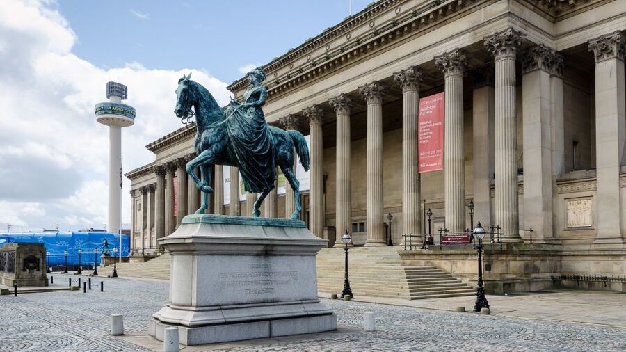 Liverpool: Best of Liverpool Sightseeing Private Taxi Tour - How the route is tailored in a small private group