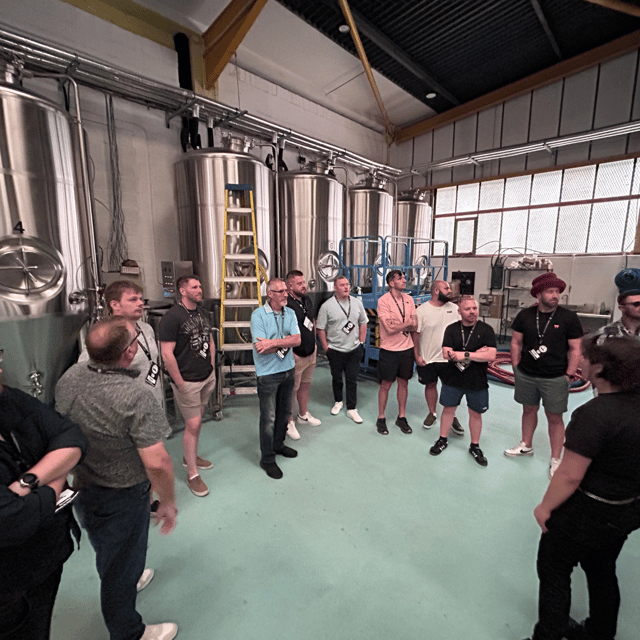 Liverpool: Brewery Bus Tour with 12 Beer and Pizza - 8 to 12 craft beers, plus food that keeps pace