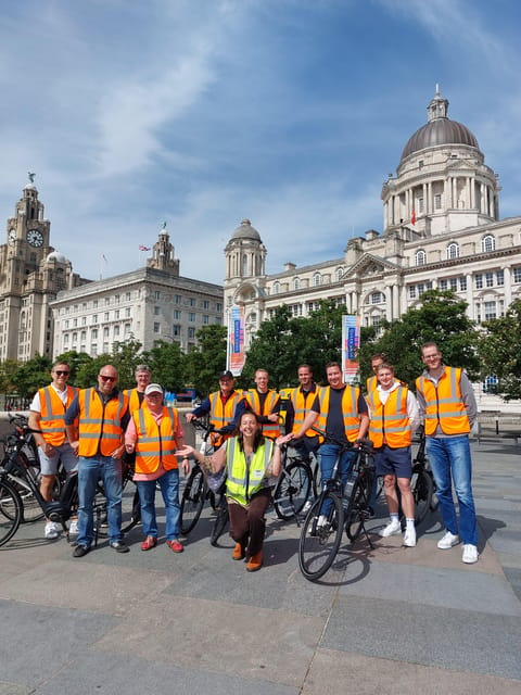 Liverpool: City Centre Highlights Tour on eBikes - St George’s Hall, Walker Art Gallery, World Museum, and Central Library