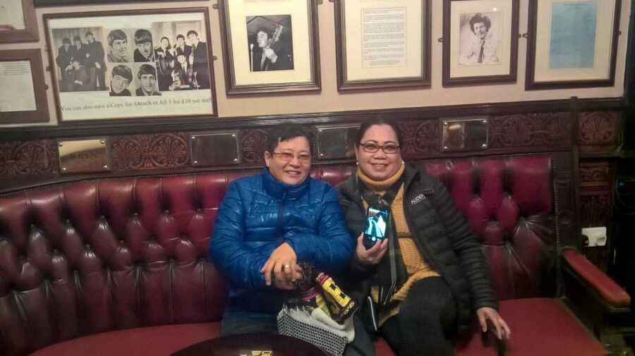 Liverpool: Private Beatles Tour - The Royal Albert Dock finale and Beatles statue selfies