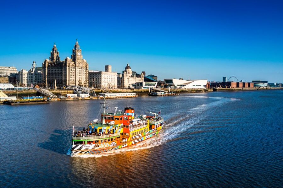 Liverpool: Sightseeing River Cruise on the Mersey River - Getting On at Mersey Ferries: QR Audio, Deck Choice, and What to Bring