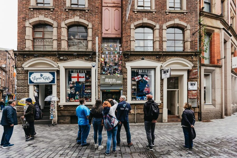 Liverpool: The Beatles and Cavern Quarter Walking Tour - Make the tour last longer with the free Vox City sightseeing app