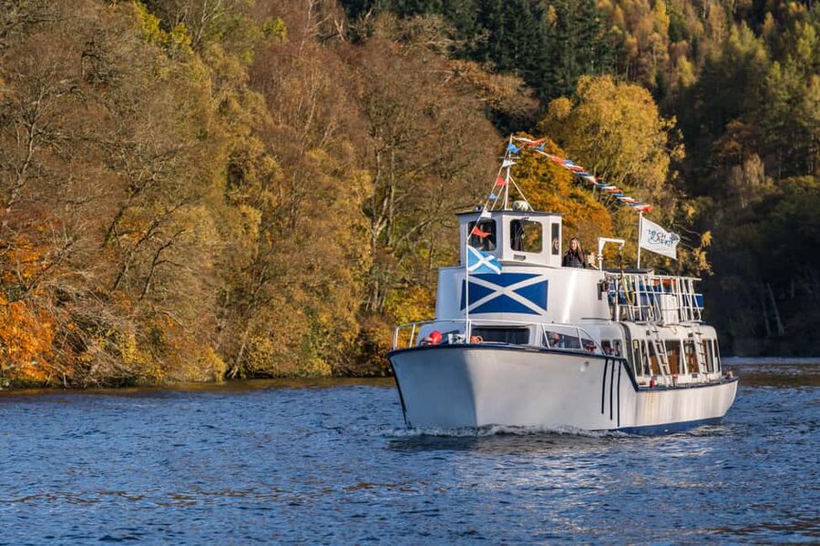 Loch Katrine – National Park Autumn/Winter Wonderland Cruise - Boarding the Steamship: where to sit for the best views