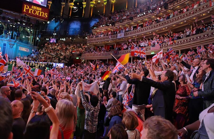 London: 1-Hour Guided Tour of the Royal Albert Hall - What About Food and the 10% Discount After the Tour?