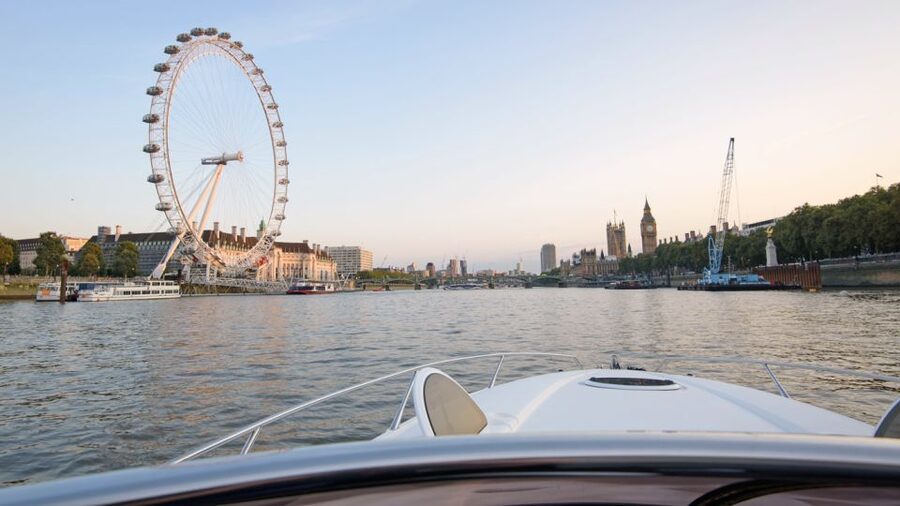 London: 2 hour private luxury Thames boat cruise / hire - A private Sunseeker ride that makes London look closer