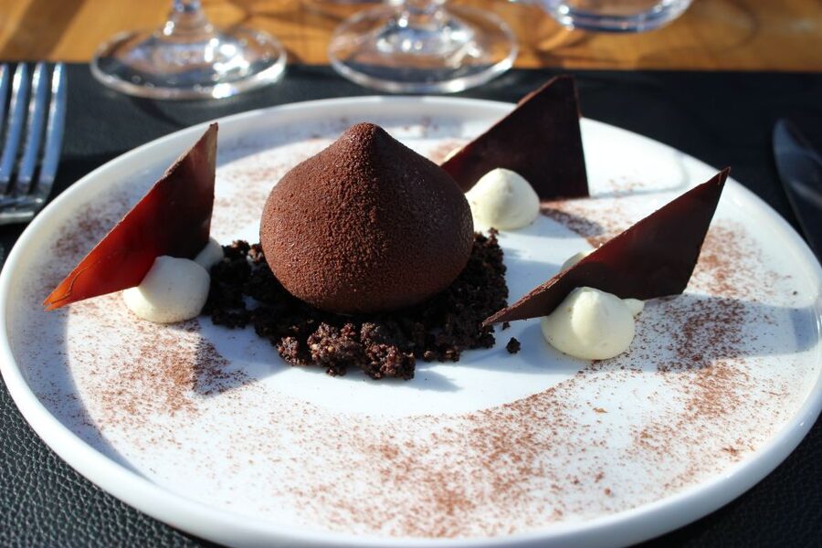 London: 4 Course Lunch Tour by Luxury Coach Bustronome - Sightseeing Loop: What You’ll See From St. Paul’s to Piccadilly