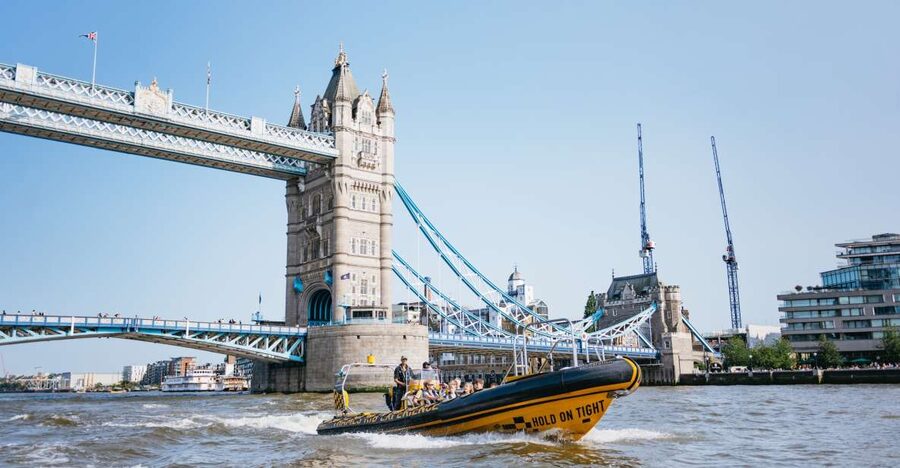 London: 45-Minute Speedboat Sightseeing Tour - London Eye to Parliament: Classic Central London, Served at Speed