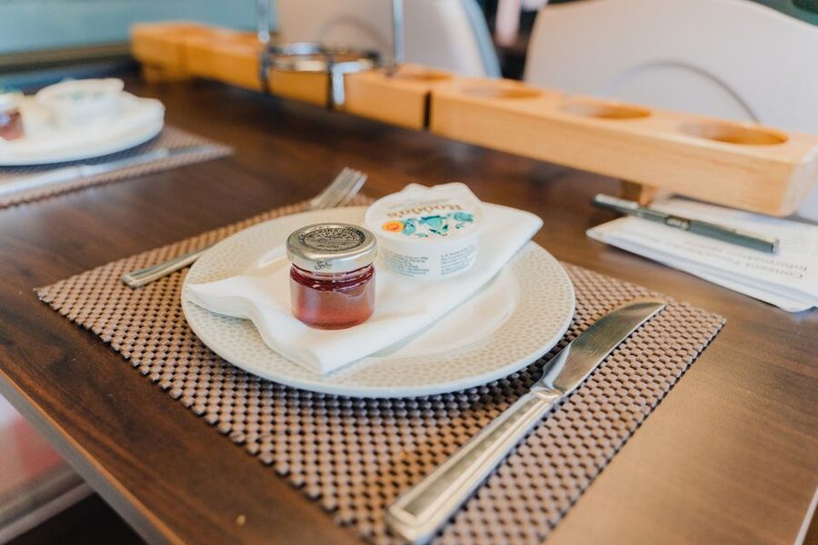 London: Afternoon Tea Bus with a Glass of Prosecco - Key things that make this bus tea special